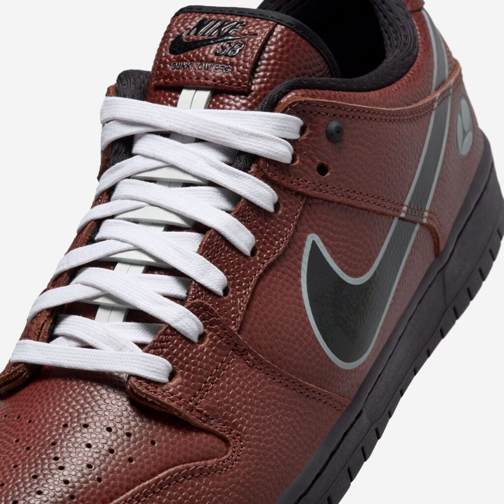 Limosine Skateboards x Nike SB Dunk Low HJ4131-200
