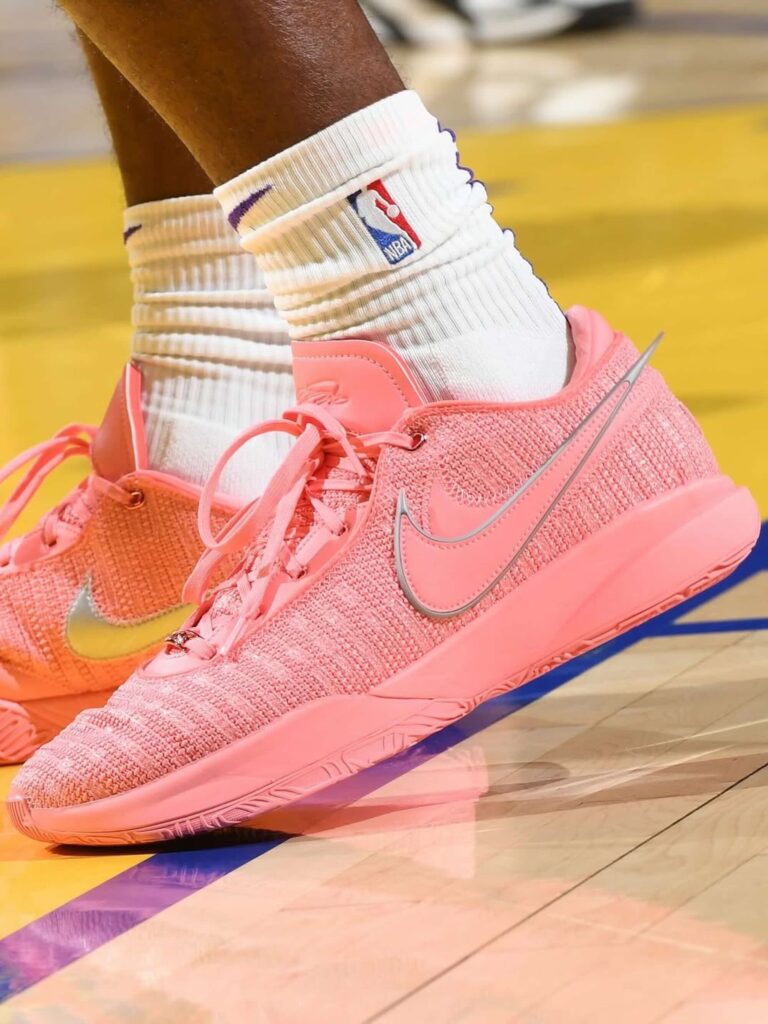 Bronny James in the Nike LeBron 20 "Pink Diamond" DJ5423-600 during Summer League