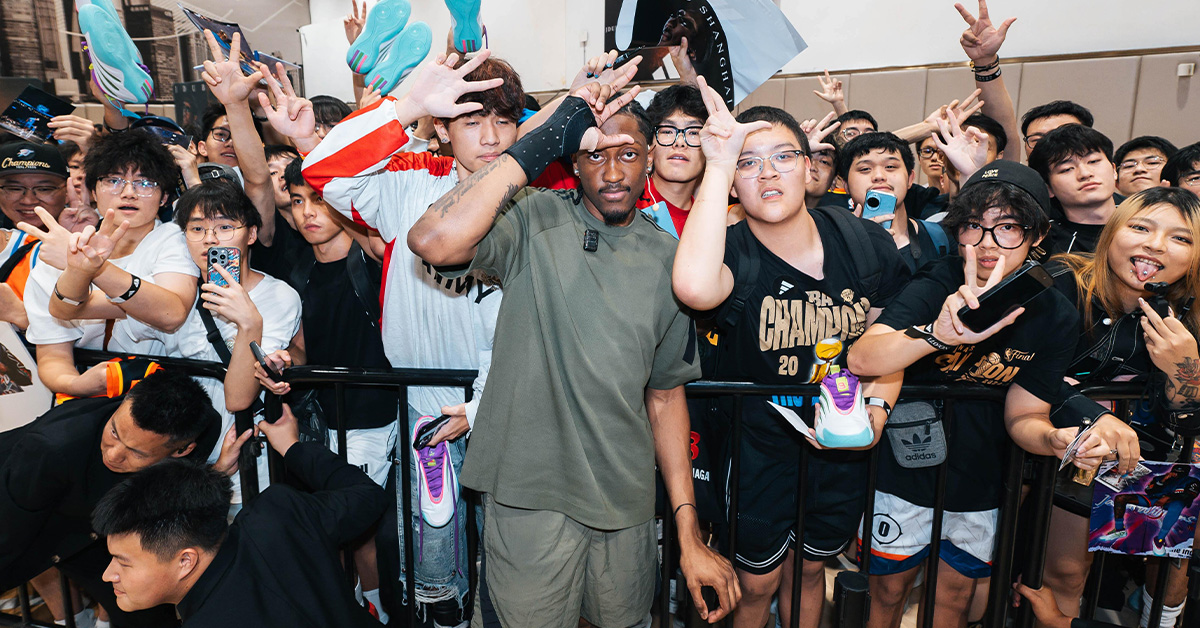 Jalen Williams greeted by fans at during China tour with adidas Basketball