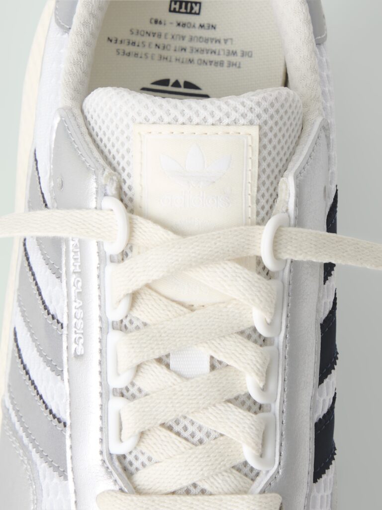 Kith x adidas New York
Color: White/Navy Blazer/Silver Metallic
Style Code: JQ9298