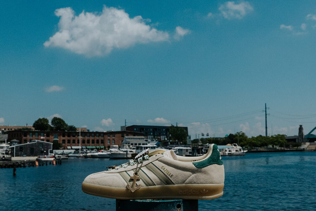 Sneaker Junkies x adidas Gazelle "Clam Chowder" IH1392
