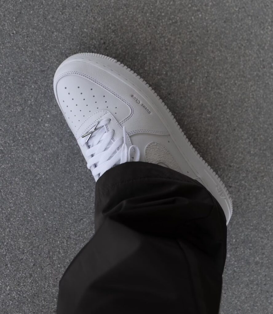 Sushi Club x Nike Air Force 1 II6234-100