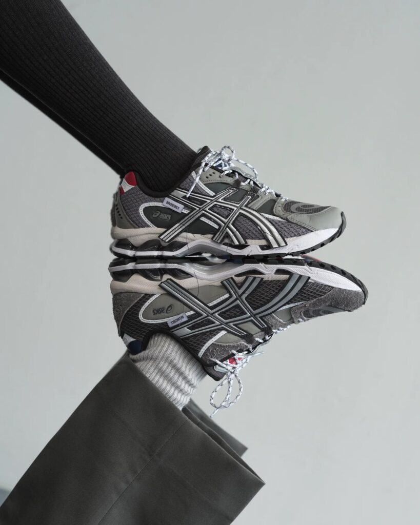 INVINCIBLE x ASICS GEL-NIMBUS 10.1 "404 RGB"