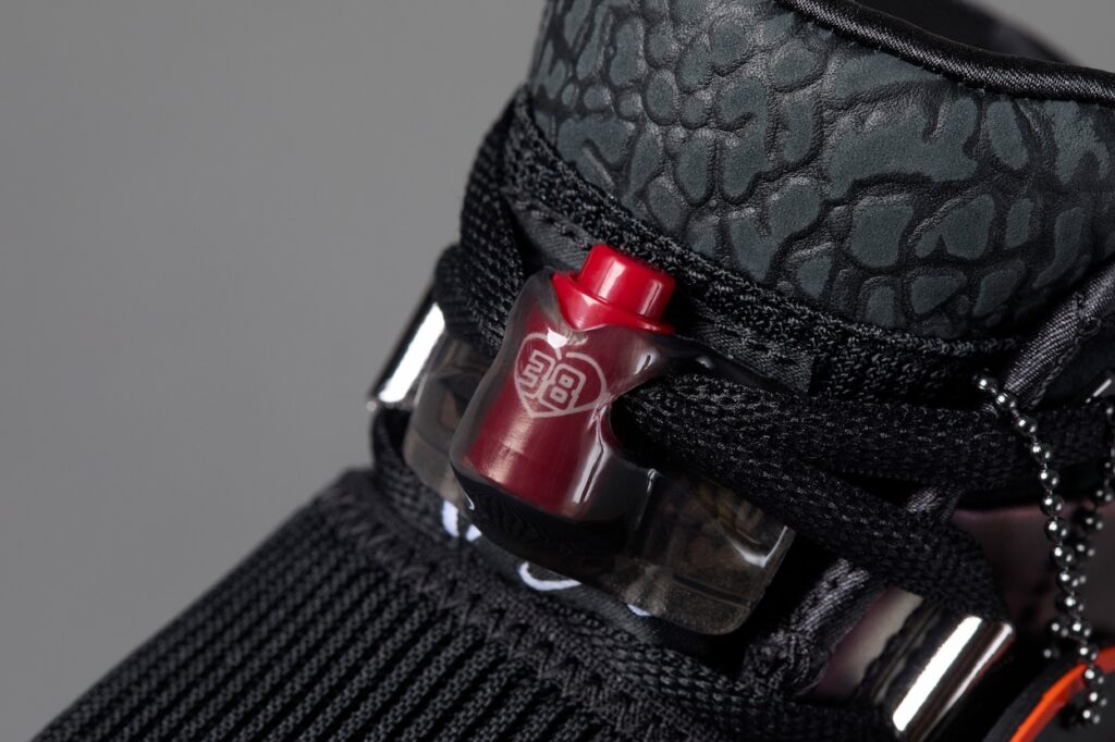 Nike Doernbecher Freestyle 21 Collection - Air Jordan 17 by Zach Rumbaugh IO7684-921