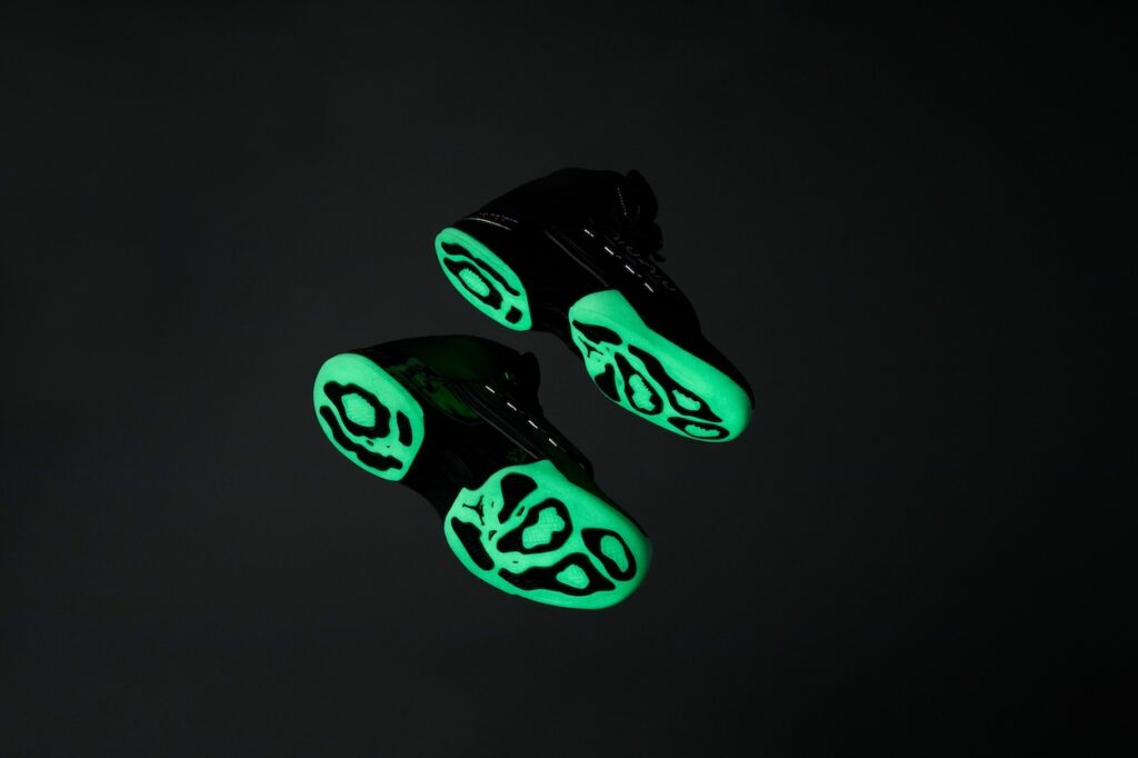 Nike Doernbecher Freestyle 21 Collection - Air Jordan 17 by Zach Rumbaugh IO7684-921