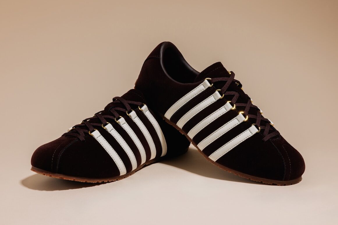 Anwar Carrots x K-Swiss KSRC Before the Classic
Color: Cappuccino/Snow/White/Green
Style Code: 74502-249-M