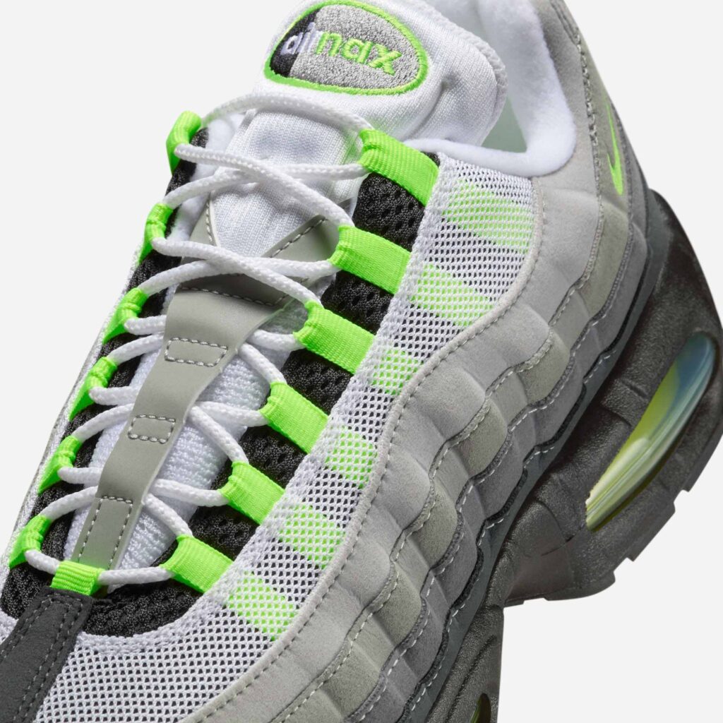 Nike Air Max 95 OG “Neon” Black/Cool Grey-Neon Yellow
HM4740-001