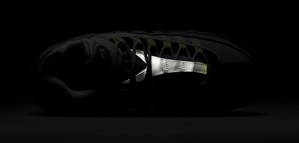 Nike Air Max 95 OG “Neon” Black/Cool Grey-Neon Yellow
HM4740-001