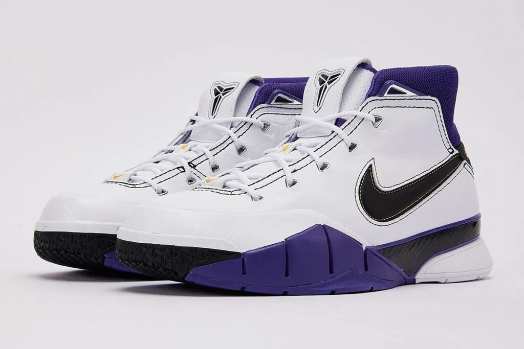 Nike Kobe 1 Protro “81 Points”
Color: White/Black-Court Purple
Style Code: IM0542-100