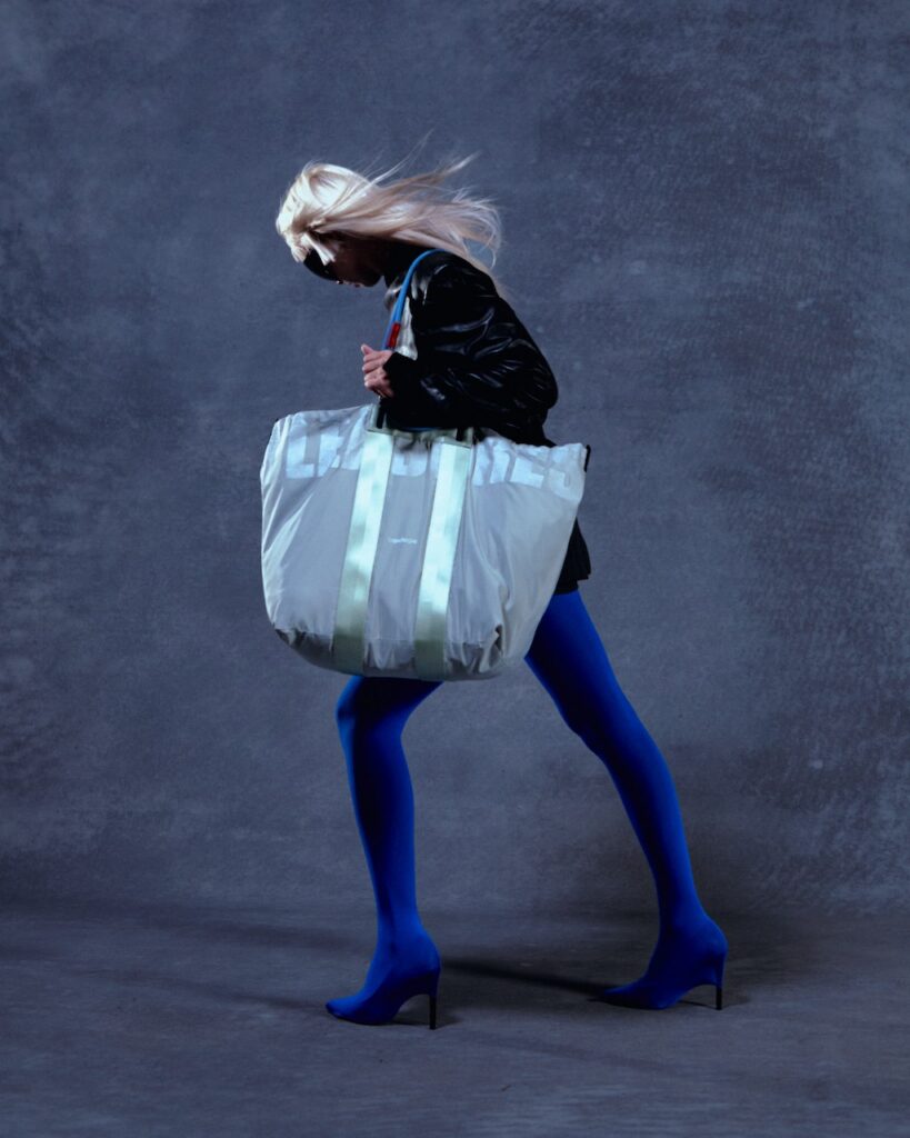 Topologie x PLEASURES Collection 
