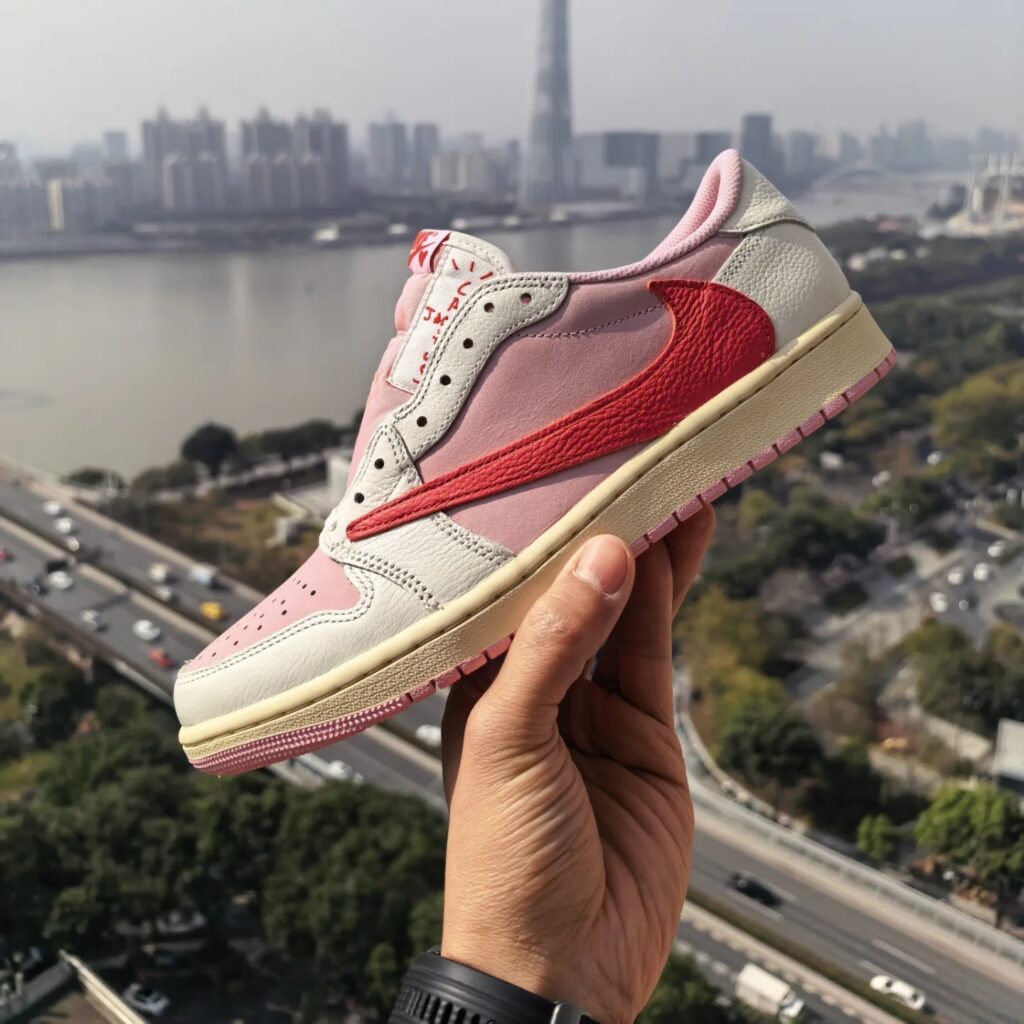 travis scott air jordan 1 low og tropical pink IQ7604-101