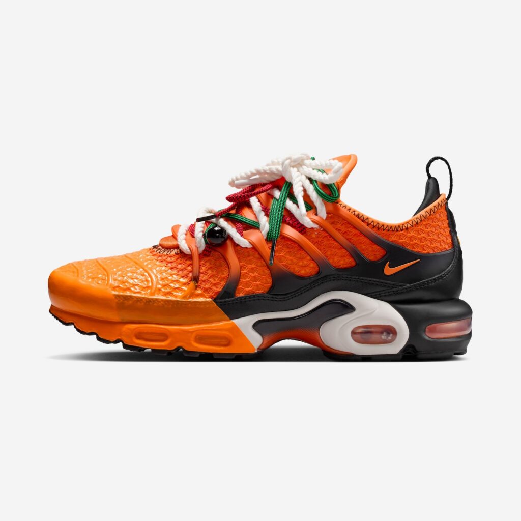 Homecoming x Nike Air Max Plus Safety Orange / Black / Bright Mandarin IM4960-800
