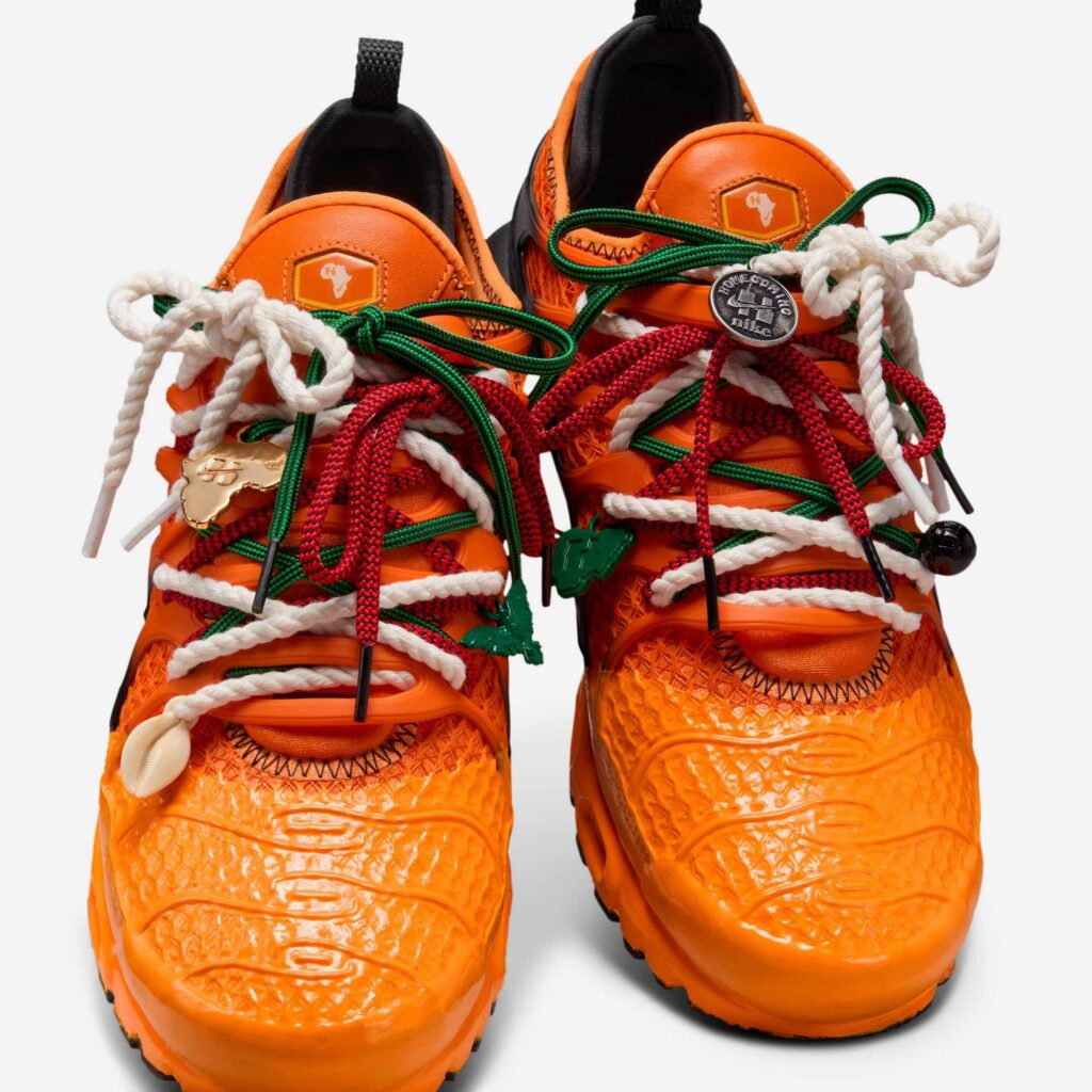 Homecoming x Nike Air Max Plus Safety Orange / Black / Bright Mandarin IM4960-800
