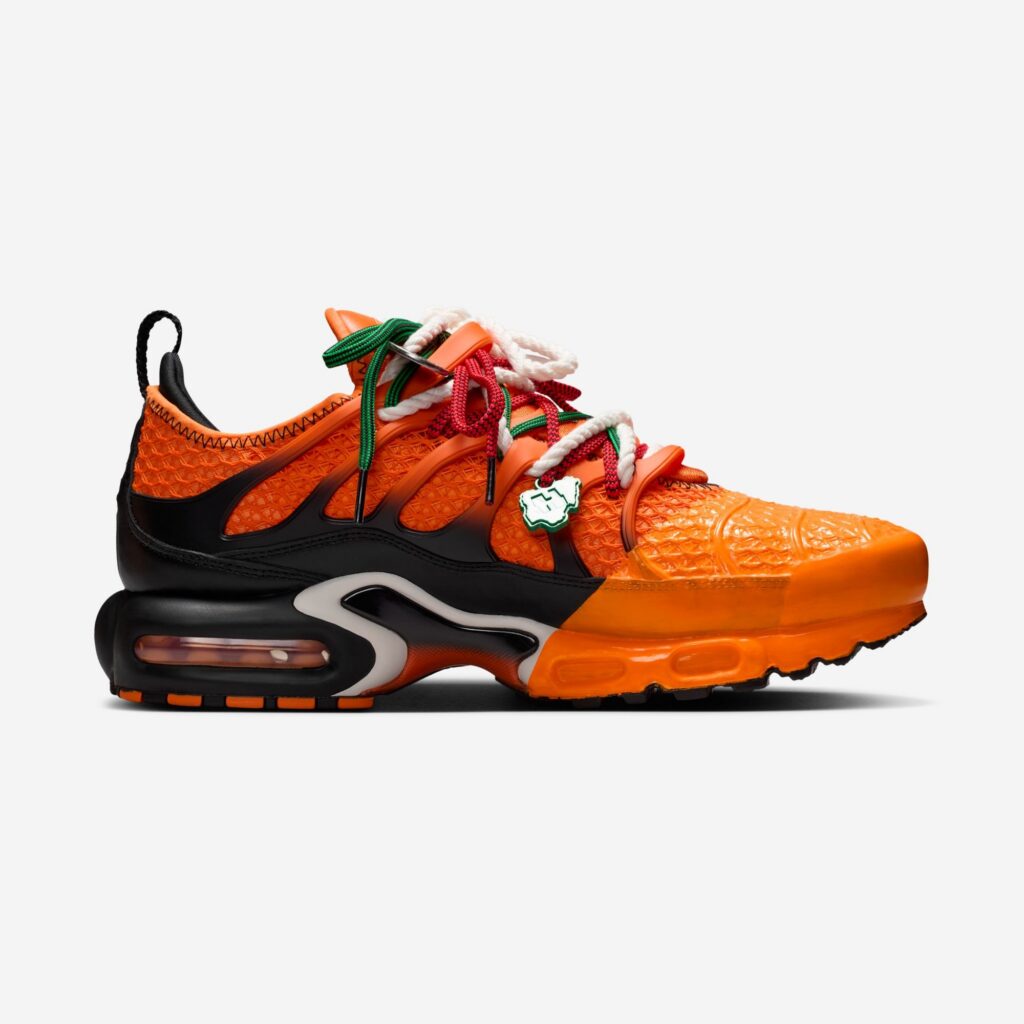 Homecoming x Nike Air Max Plus Safety Orange / Black / Bright Mandarin IM4960-800
