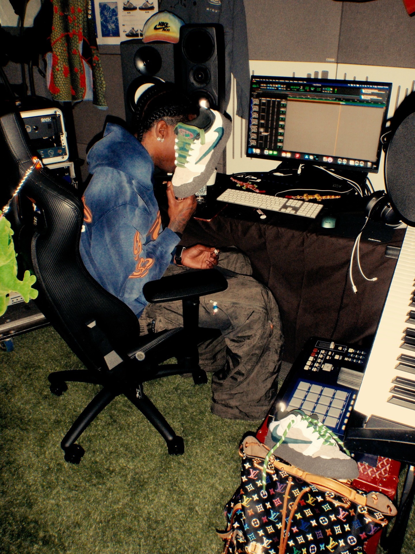 Travis Scott x Cactus Plant Flea Market x Nike Flea 1