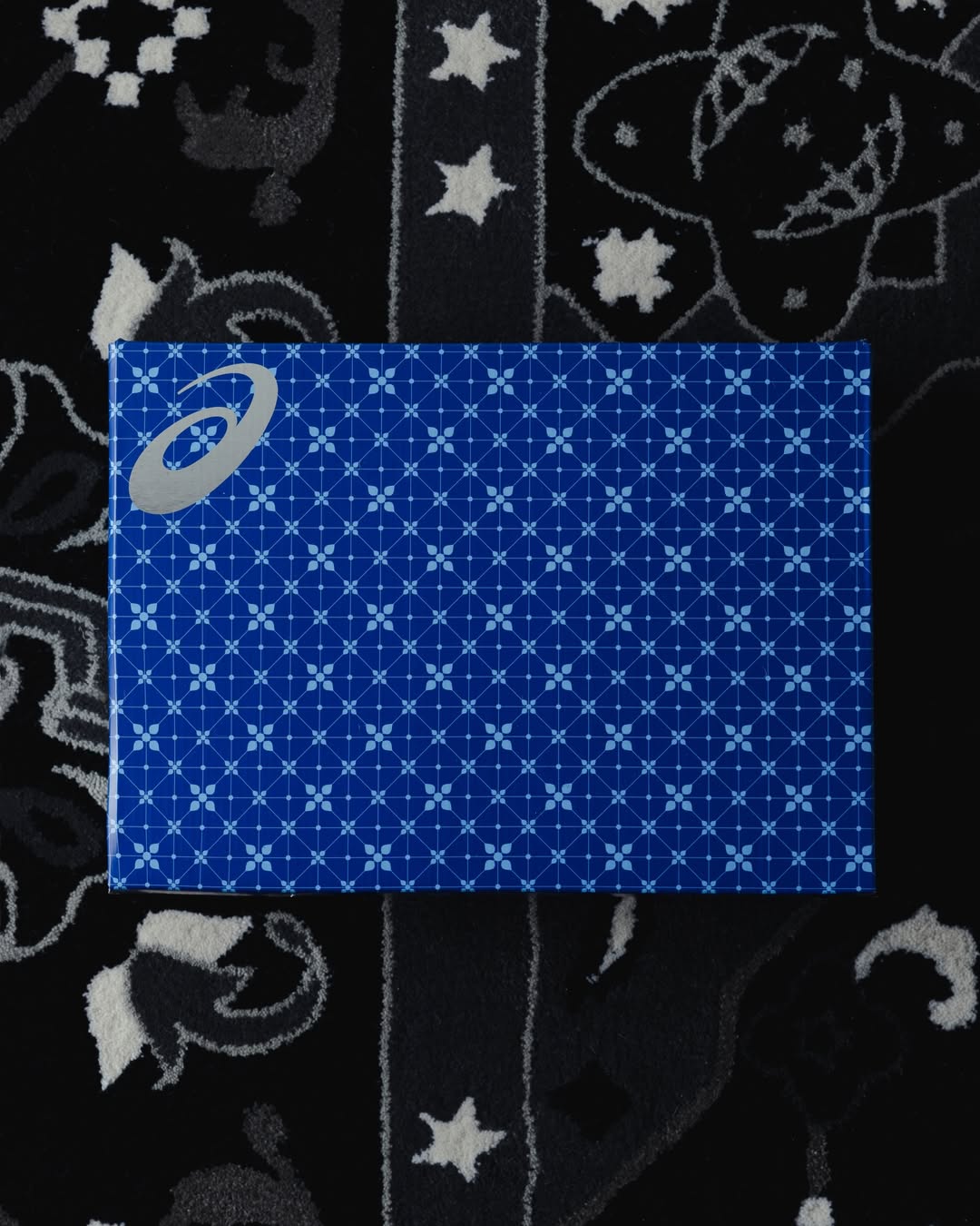 Carnival x ASICS GEL-KAYANO 12.1 Phra Nakhon