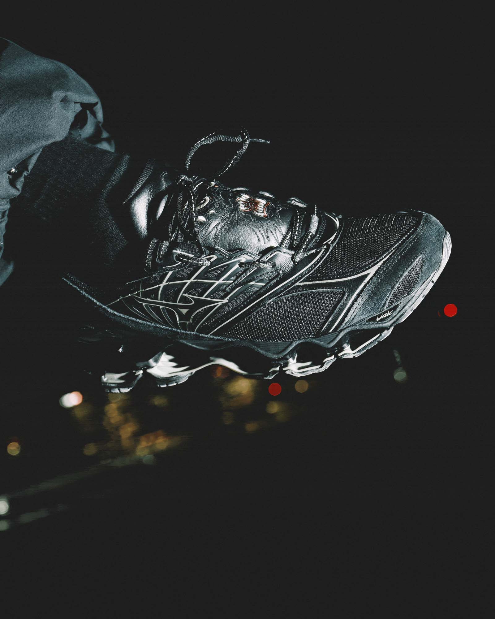 Mizuno Sportstyle x Maharishi Wave Prophecy LS