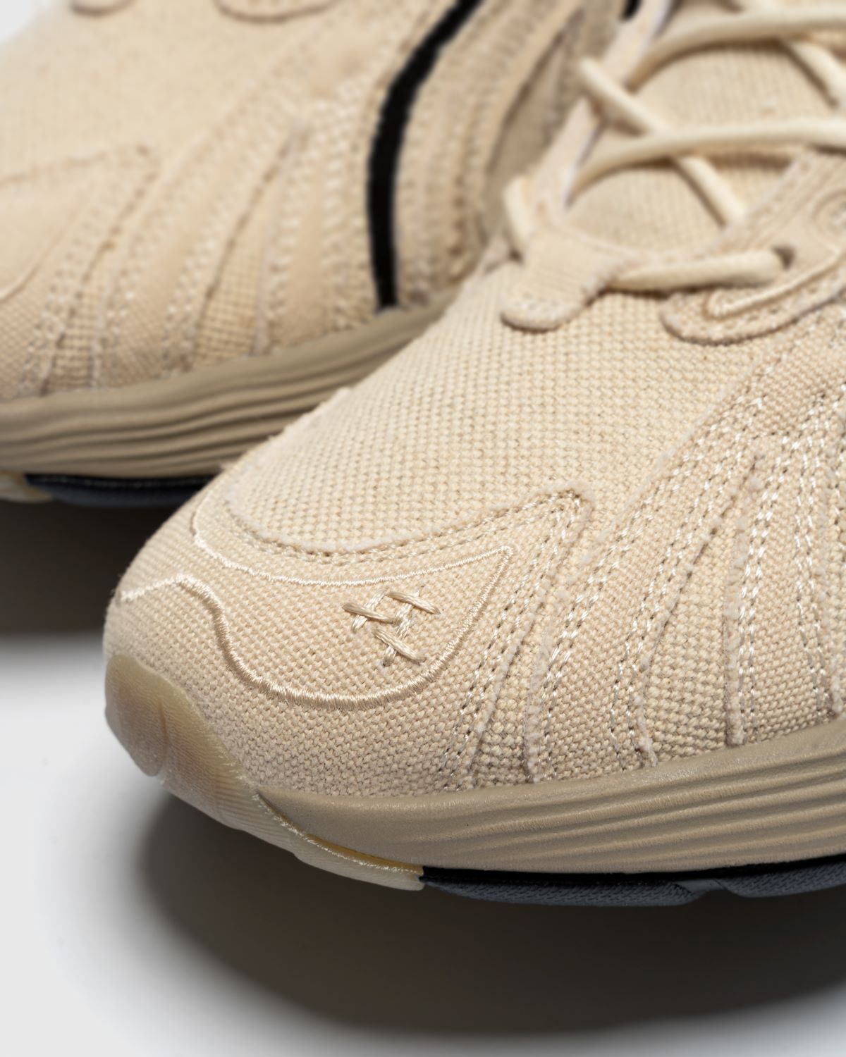 Pokémon x PUMA Mimikyu Fade Nitro
