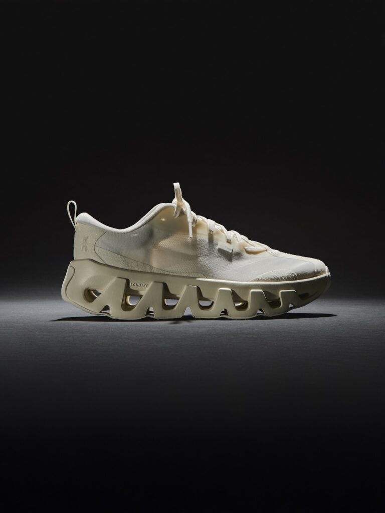 Kith x On K-Tech 1 
Color: Tofu/Tofu