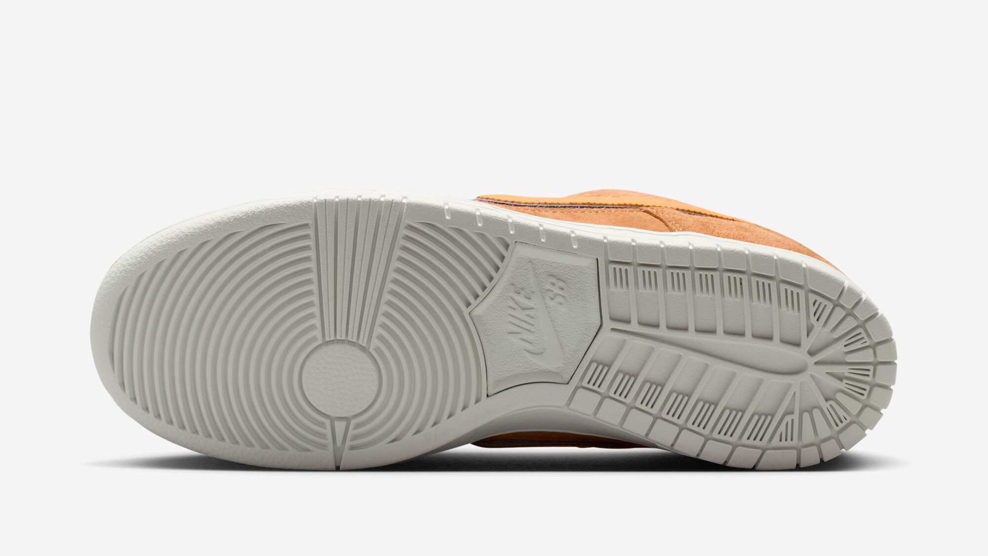 NOTE Manchester x Nike SB Dunk Low "Brew & Biscuits"