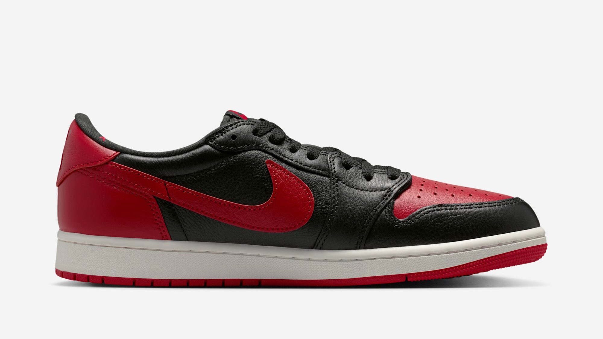 Air Jordan 1 Low OG “Banned”
