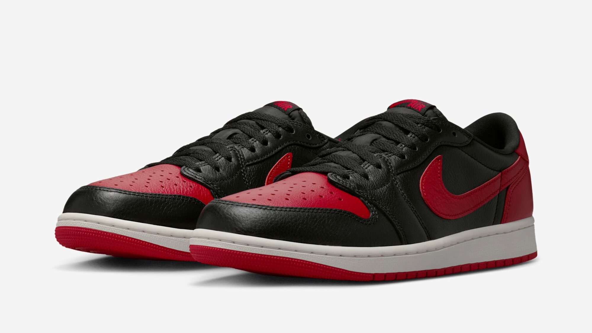Air Jordan 1 Low OG “Banned”
