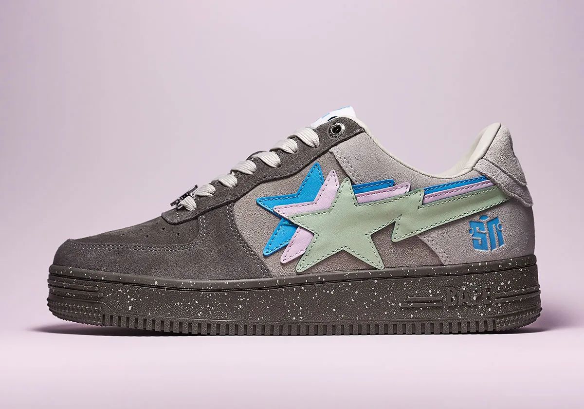 Sneaker News x A BATHING APE BAPE STA "Night"
