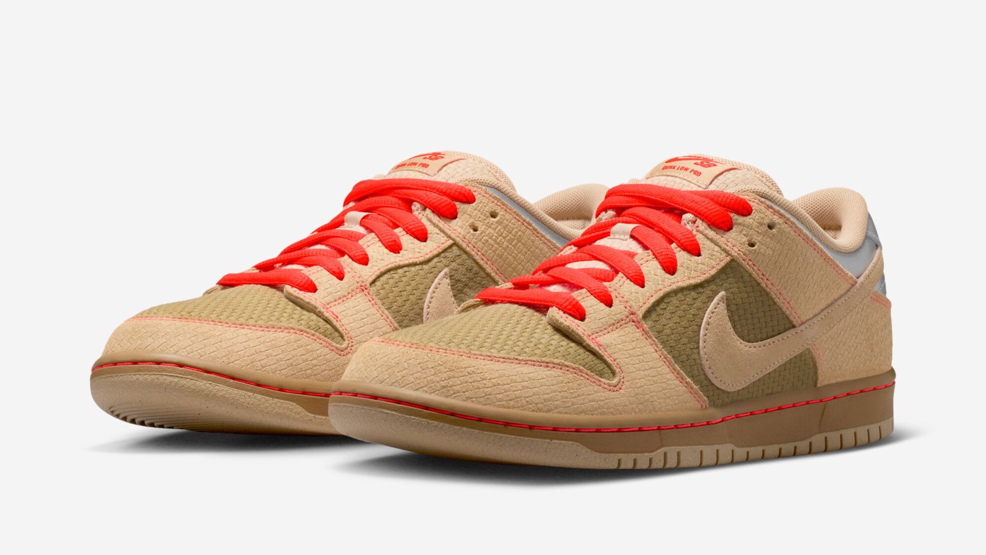 Nike SB Dunk Low "Songkran"
