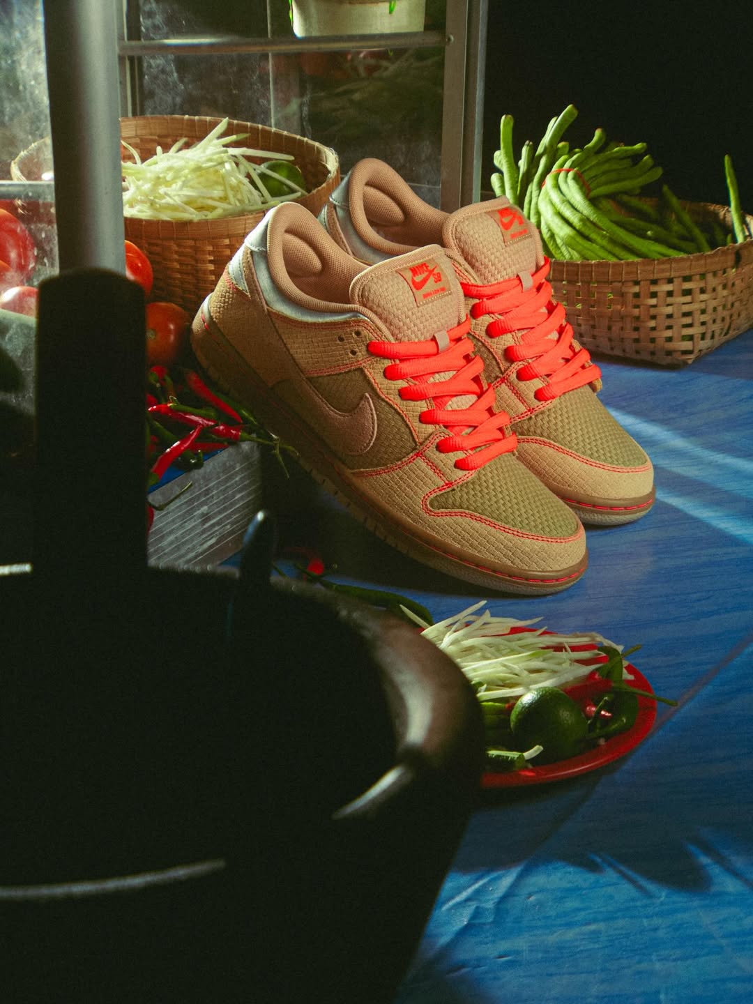Nike SB Dunk Low "Songkran"

