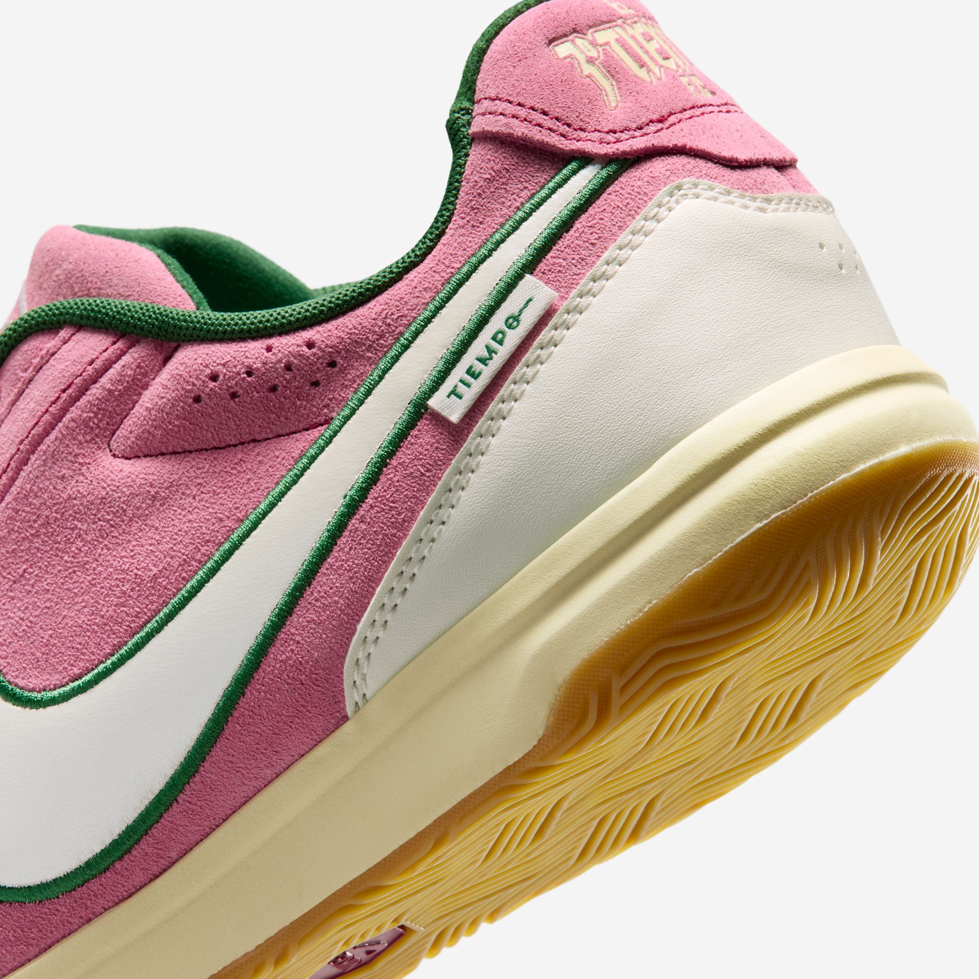 Nike Tiempo StreetGato
