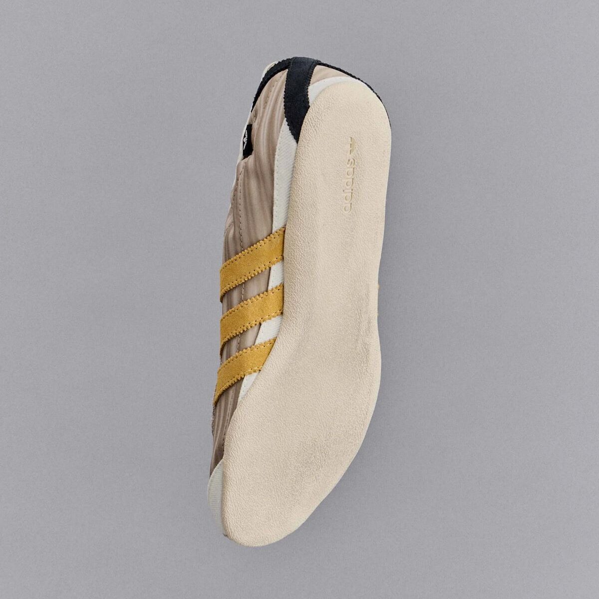 Song for the Mute x adidas 007 Tokyo Off White