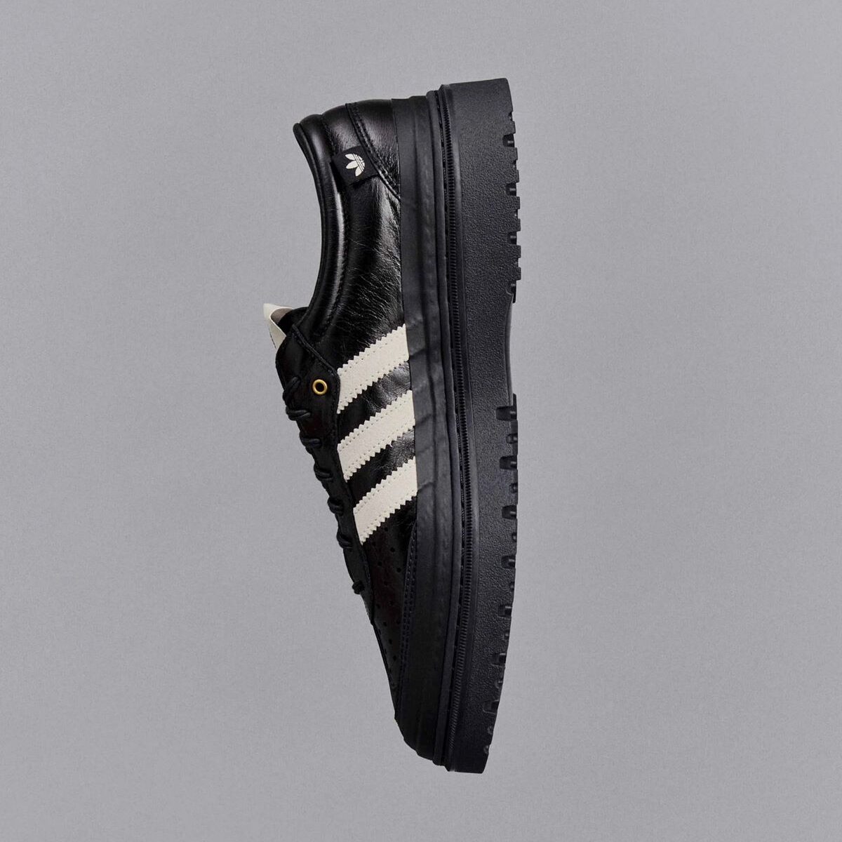 Song for the Mute x adidas 007 Samba LX Freizeit Black