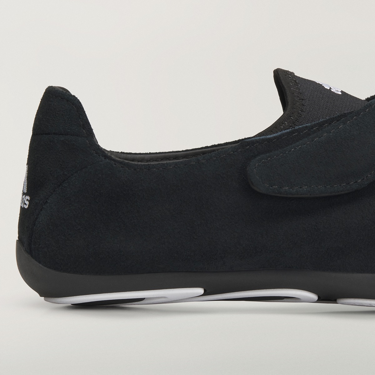 Pharrell x adidas VIRGINIA Vario Flat Earther "Black"