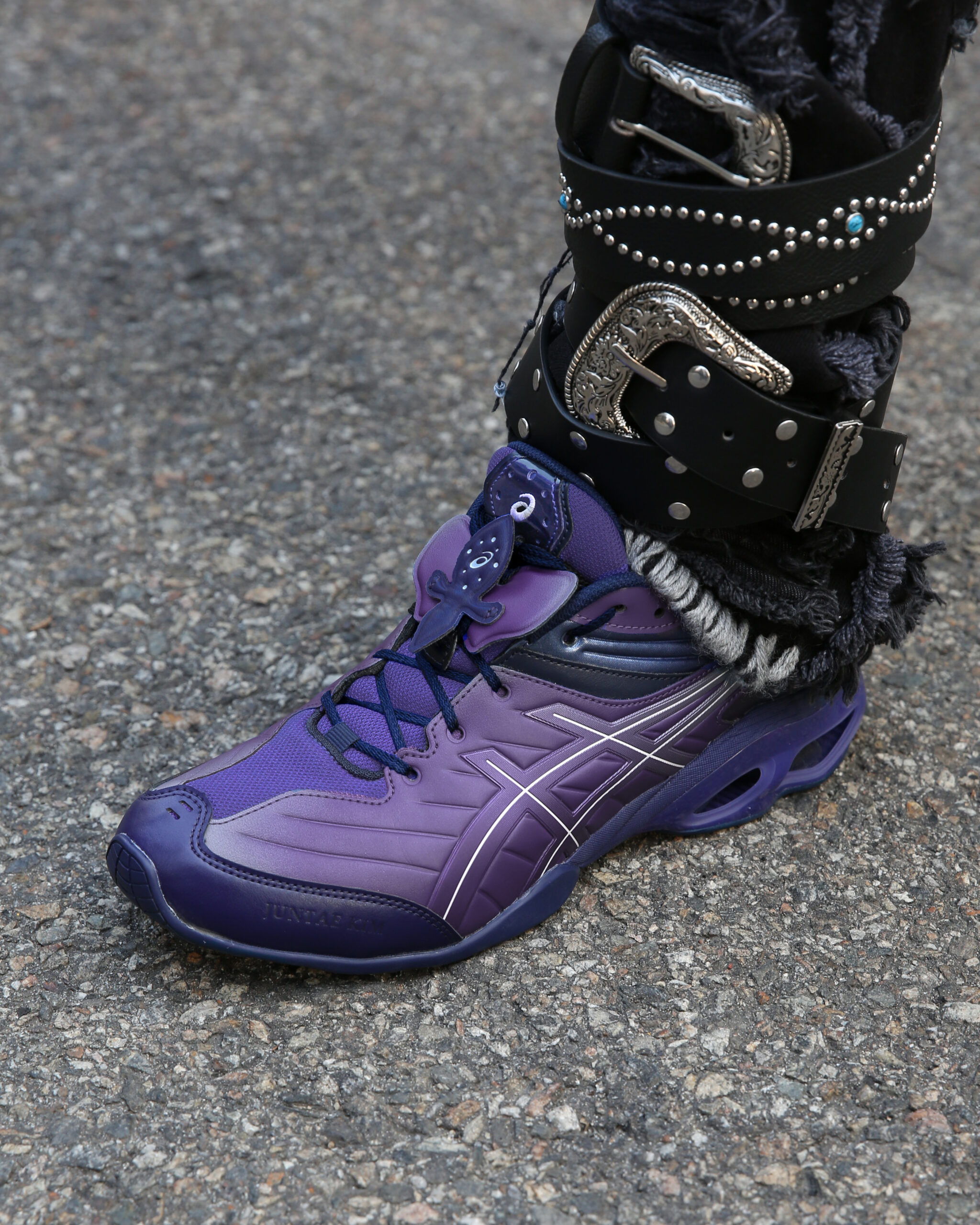 Juntae Kim x ASICS GEL-KINETIC FR
Purple