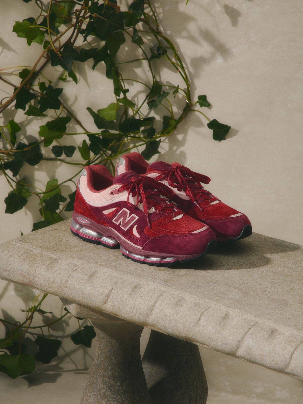 Kith x New Balance 2011 "Sakura"
