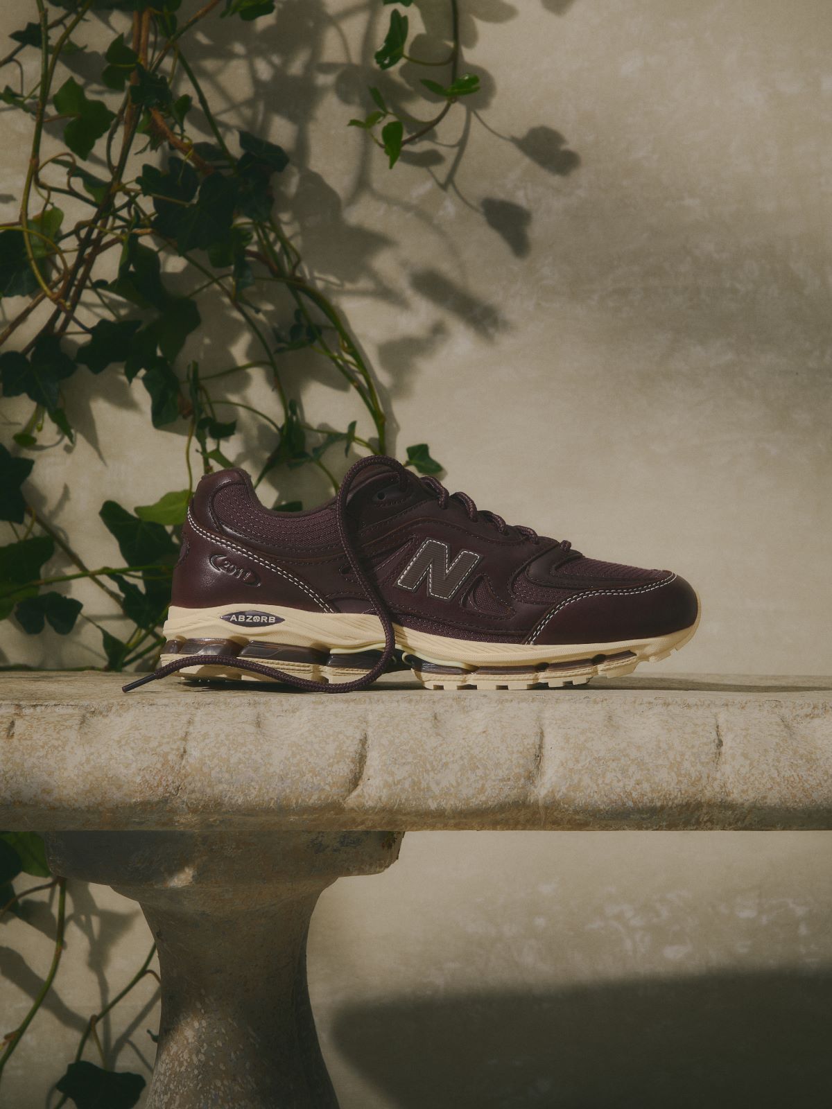 Kith x New Balance 2011 "Bark"
