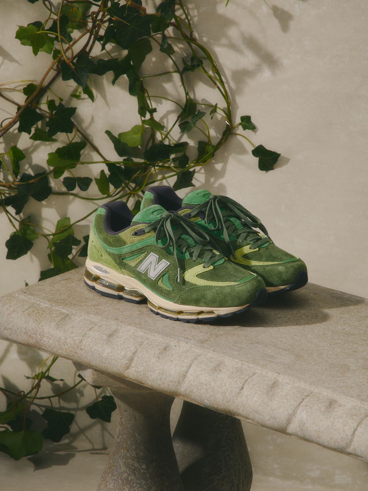 Kith x New Balance 2011 "Leaf"
