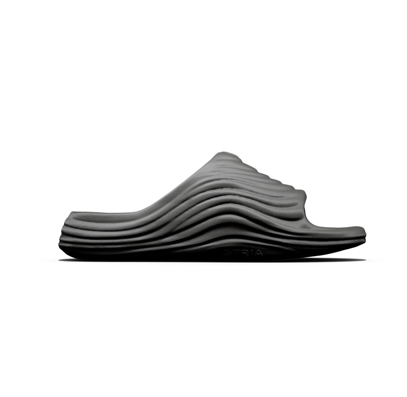 Stria Sport Surge Slide "Black"