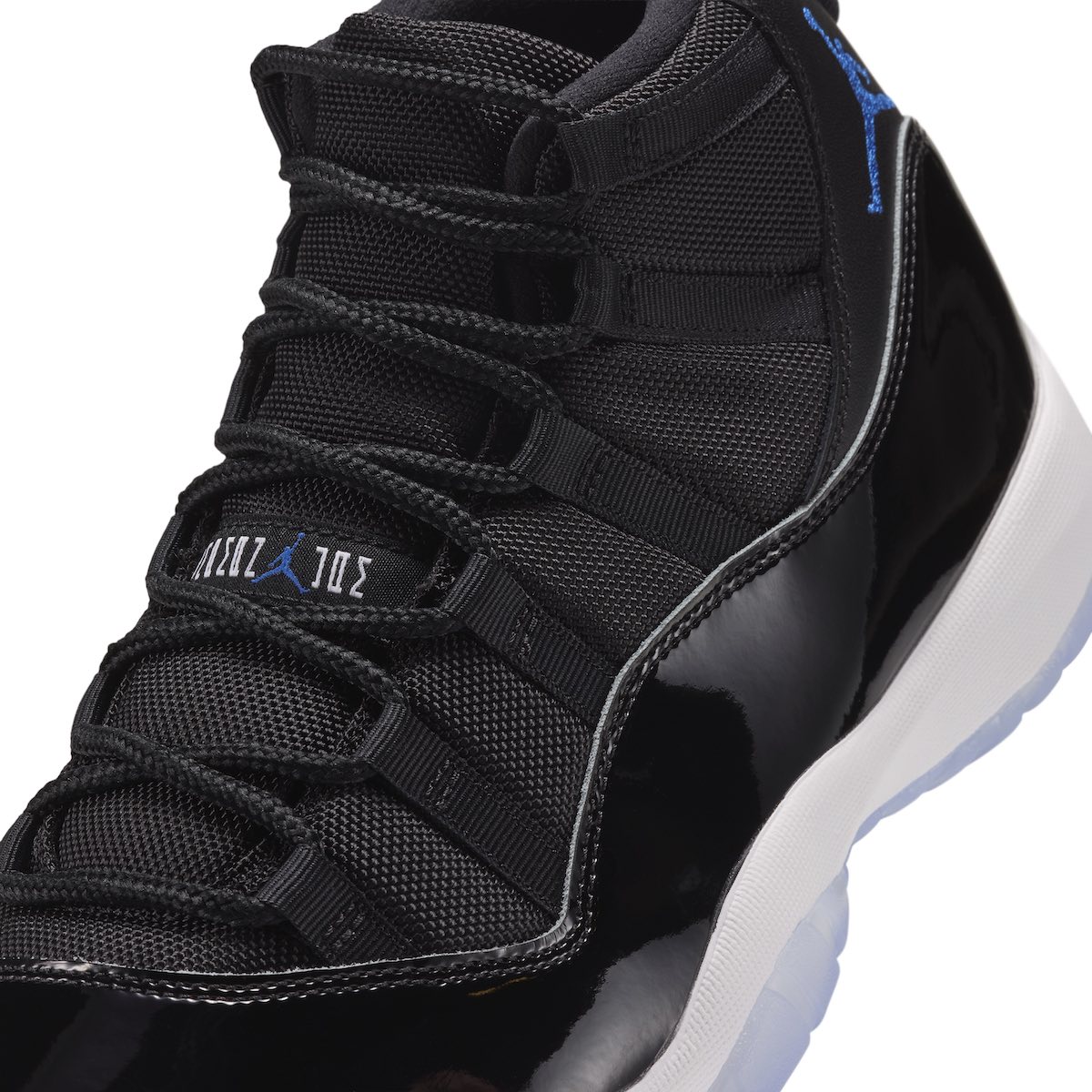Air Jordan 11 OG "Space Jam"
