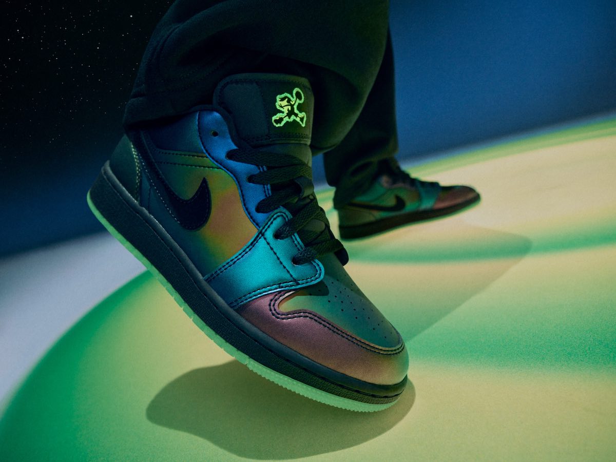 Air Jordan 1 Low SE "Magic Ball"